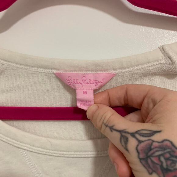 Lilly Pulitzer Cream Long Sleeve Pullover with mermaids embroidered size medium - Picture 2 of 6